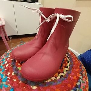 Crocs boots, worn once, excellent condition